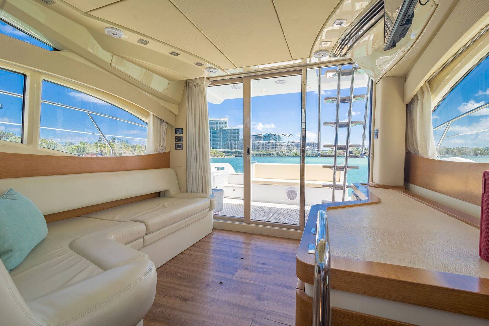 42' Azimut Flybridge Holluwood Luxury Yachts
